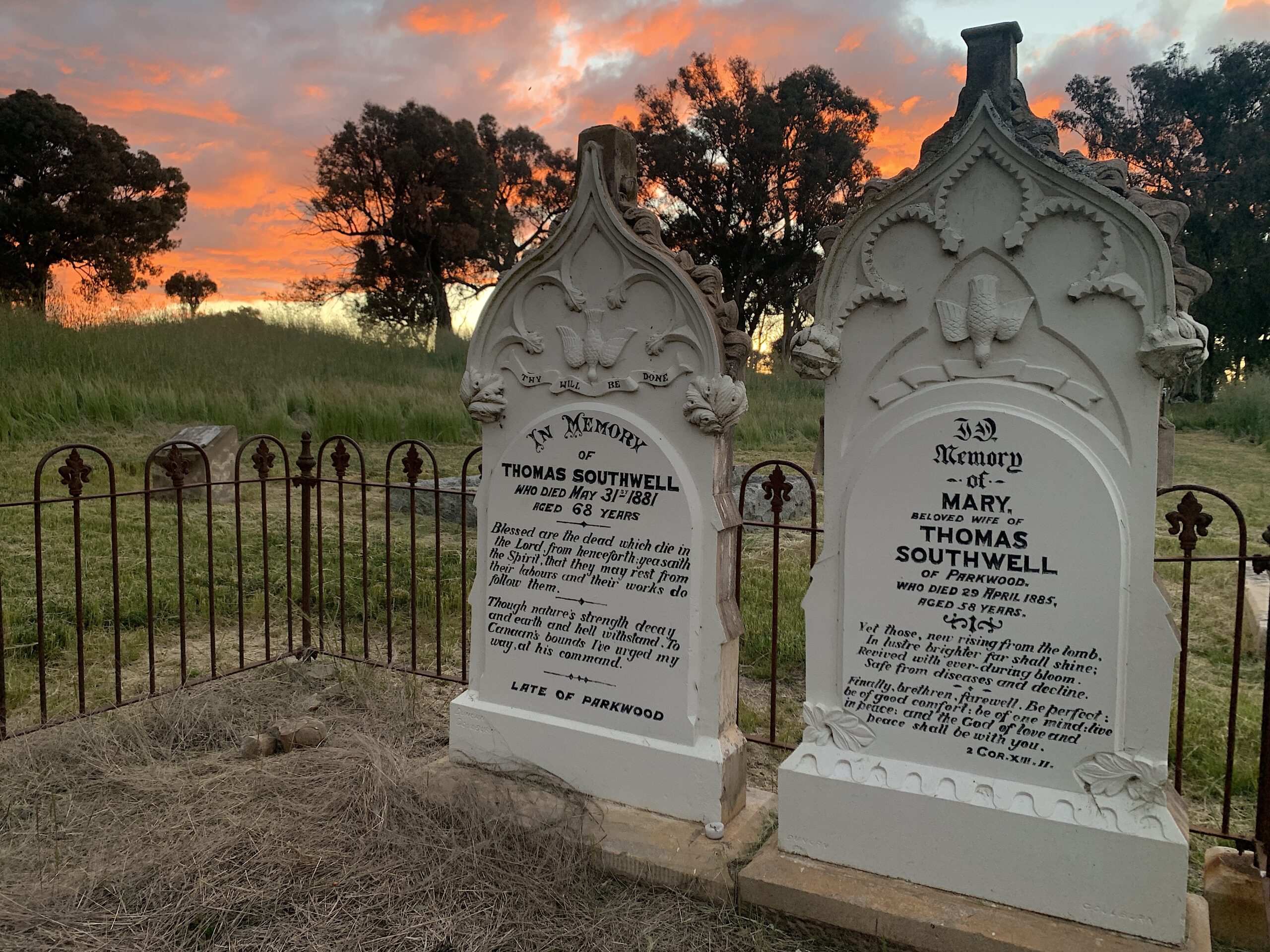 Southwell graves Weetangera Cemetery